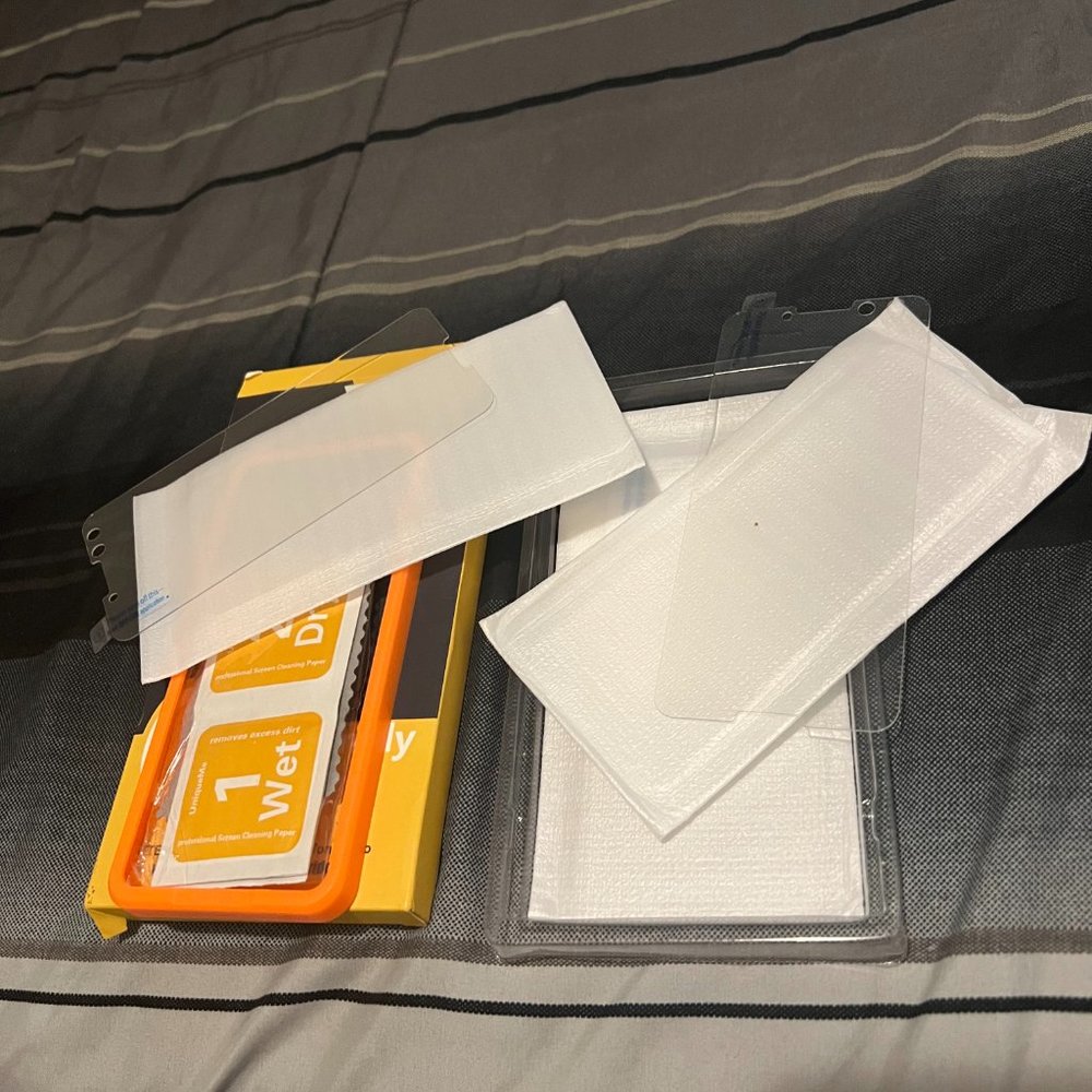 UniqueMe Screen Protector Tempered - Picture 5 of 7